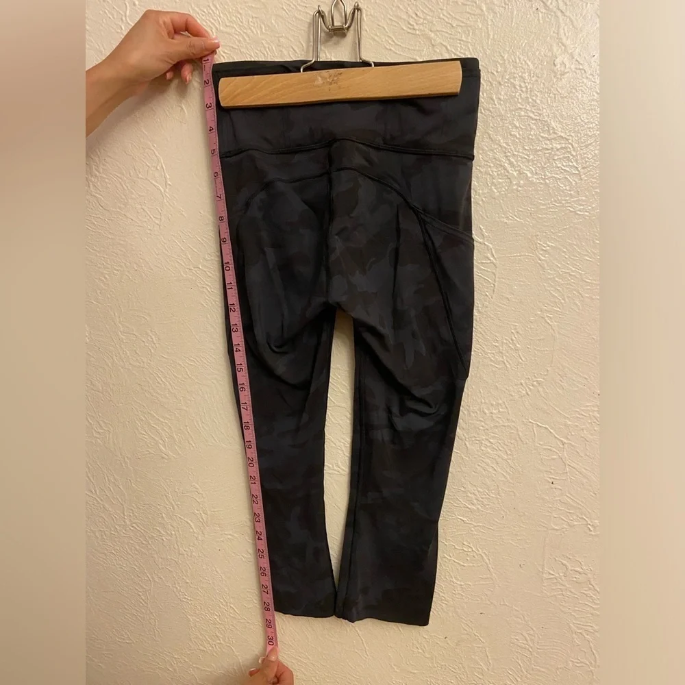 Lululemon Athletica cropped Leggings